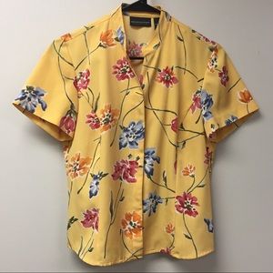 {GoodClothes} Fitted, Floral Blouse